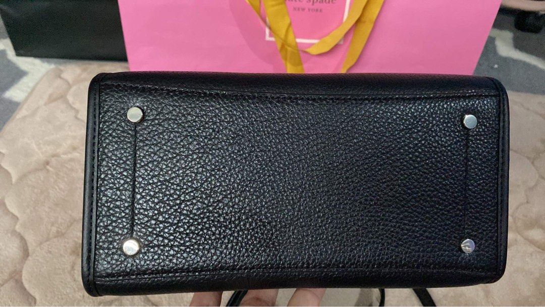 kate spade ella small (Category: Luxury Bags & Wallets) located in Calamba. Submitted by zarahzion (Listing ID 1211808118, Image 3). Description: kate spade ella small comes with tag guranteed original & brandnew from USA 🇺🇸 readt to ship LBC.