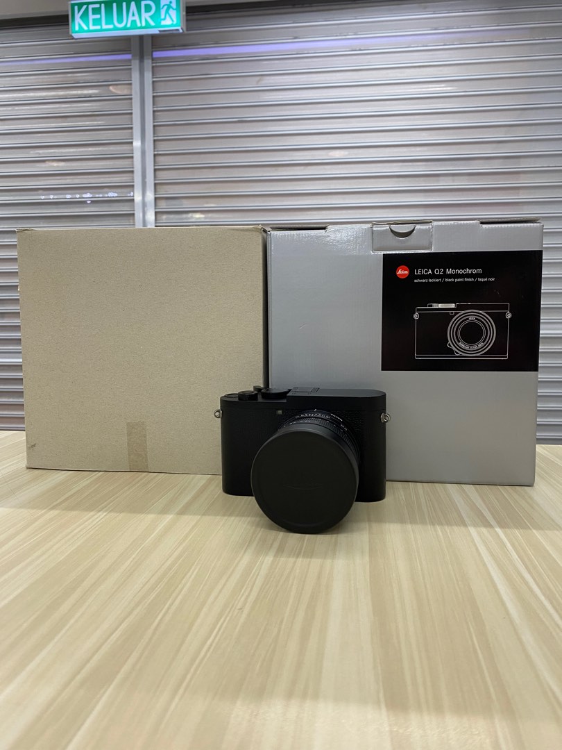 LEICA Q2 MONOCHROME DIGITAL CAMERA (99.99 NEW) LEICA MALAYSIA WARRANTY