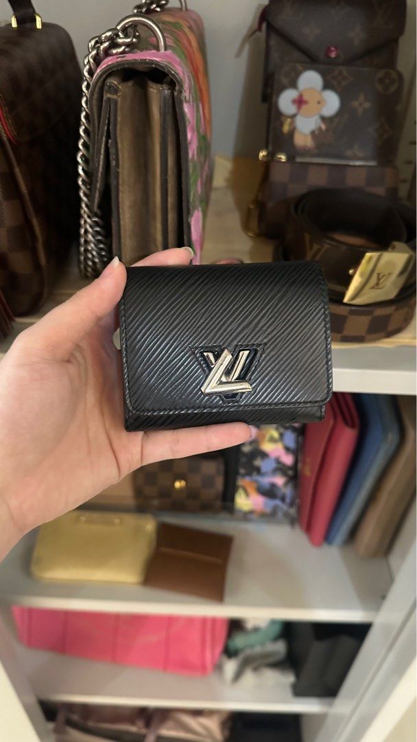 Louis Vuitton Twist Lock Compact Wallet, Women's Fashion, Bags & Wallets,  Wallets & Card Holders on Carousell