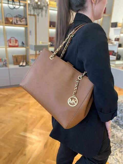 Mk susannah large outlet tote
