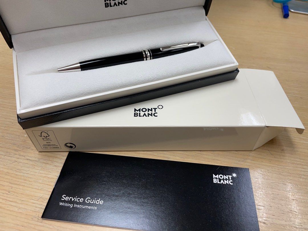 Montblanc Passport Holder & Meisterstuck platinum ballpoint pen, Luxury
