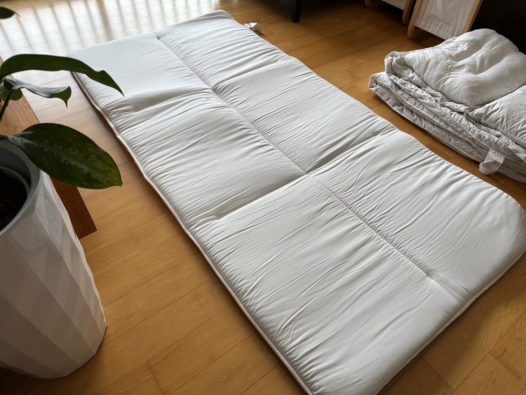 MUJI FEATHER FUTON SET (150*210cm), Furniture & Home Living, Bedding