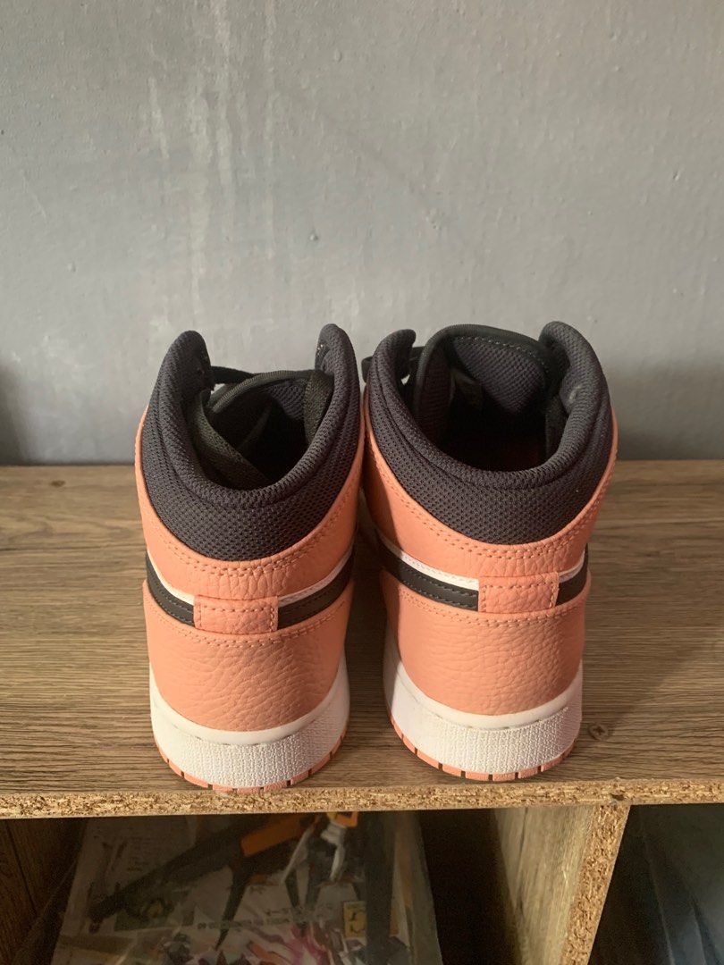 womens jordans pink quartz