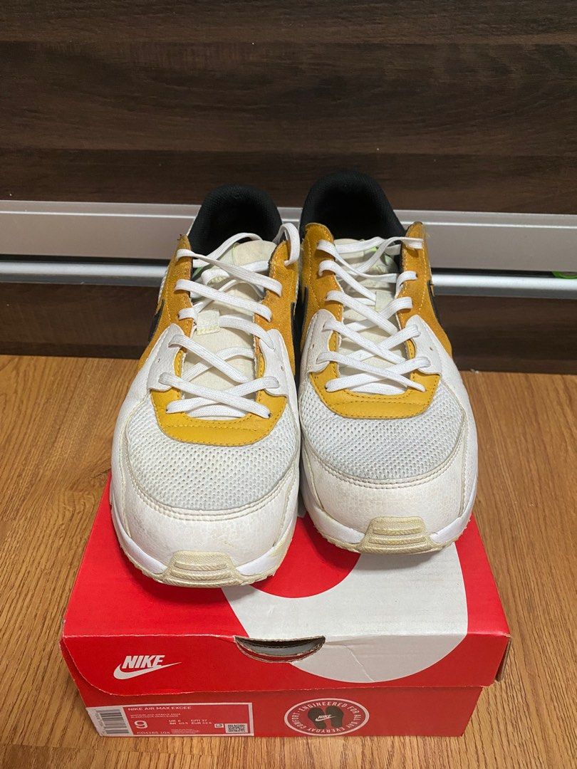 nike airmax excee yellow