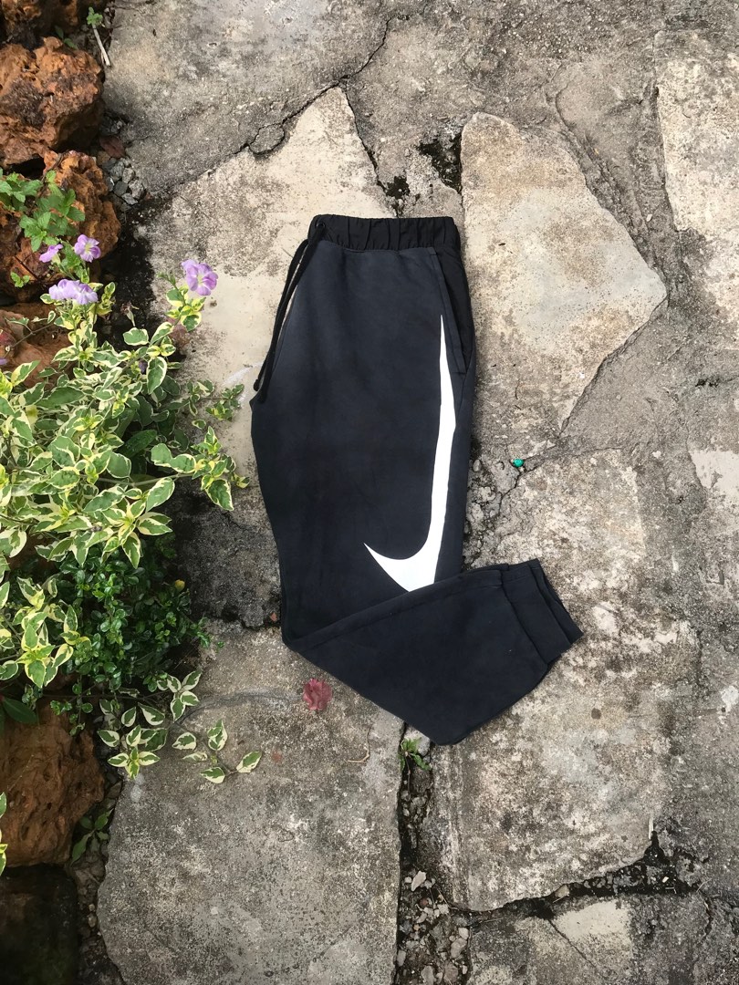 Nike Big Swoosh Sweatpant, Men's Fashion, Bottoms, Joggers on Carousell