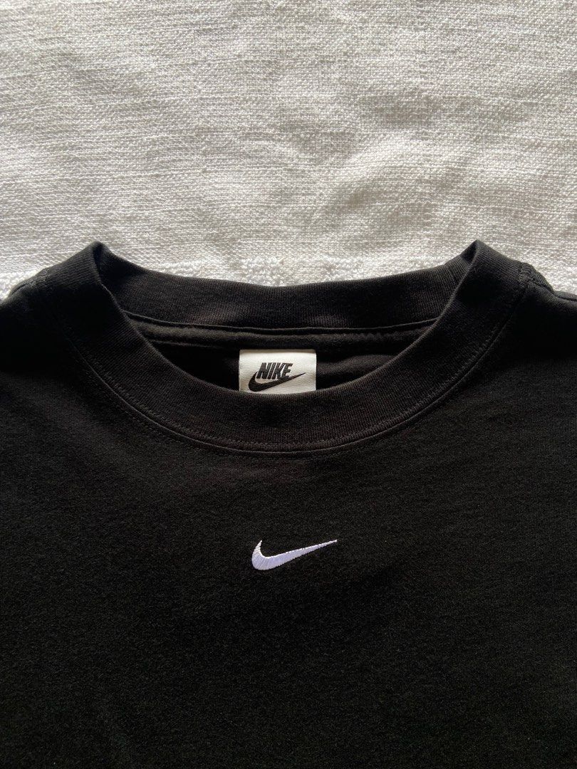 Center swoosh top nike shirt
