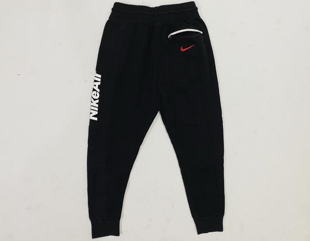 Nike Jogger, Men's Fashion, Bottoms, Joggers on Carousell