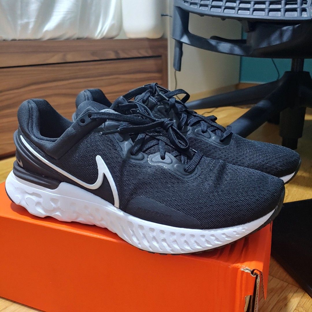 React sneakers shop