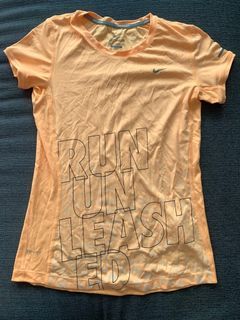 Nike She Runs Singapore 2013 S Size Tee