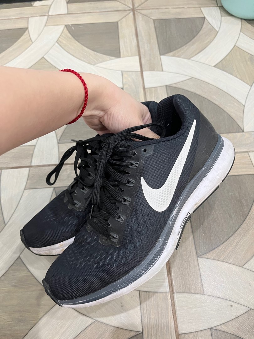 Nike Zoom (Size US 6 - Women's), Women's Fashion, Footwear, on Carousell