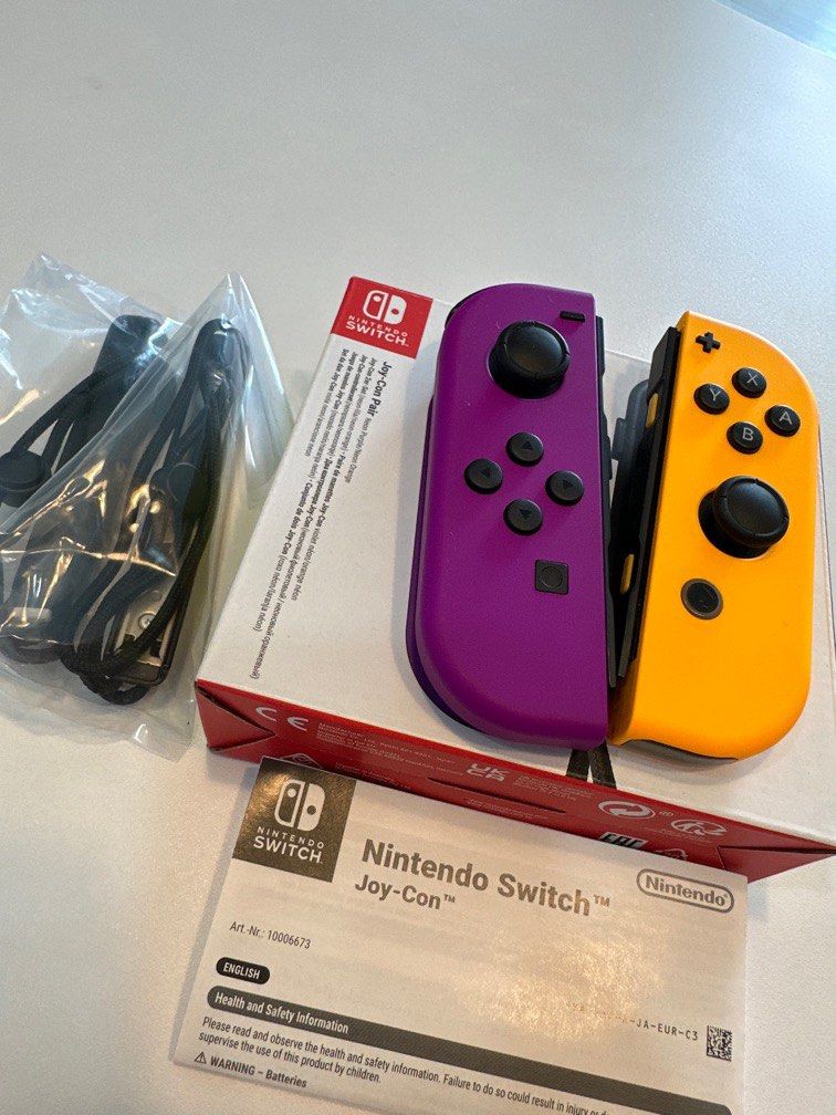 Nintendo switch Joycon Pair, Video Gaming, Video Game Consoles