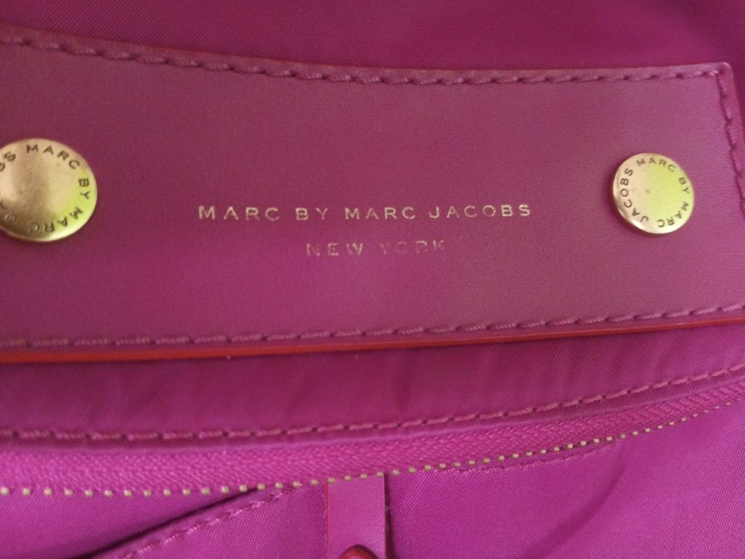 Original Marc Jacobs nylon sling bag, Luxury, Bags & Wallets on Carousell