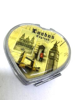 Pocket Mirror : London design