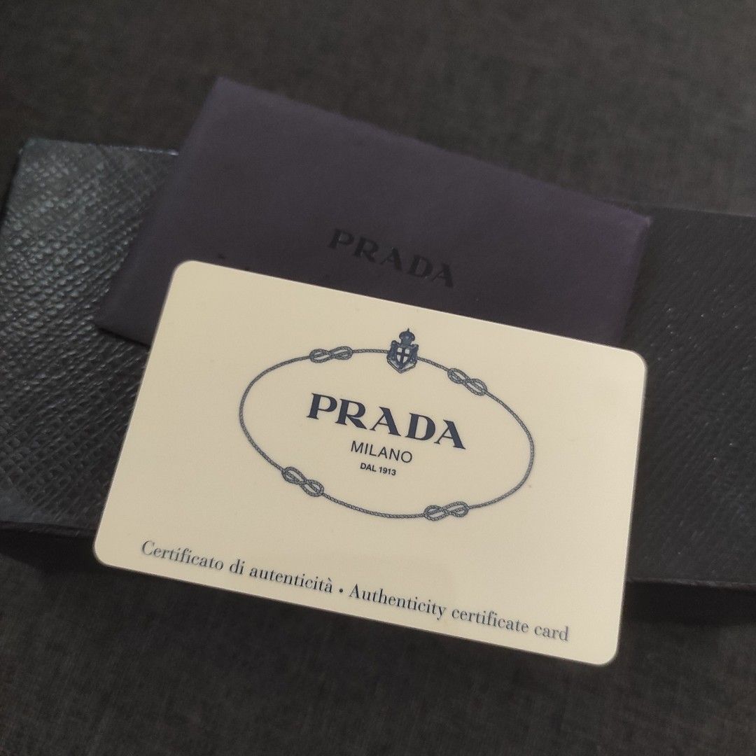 Prada Card Games