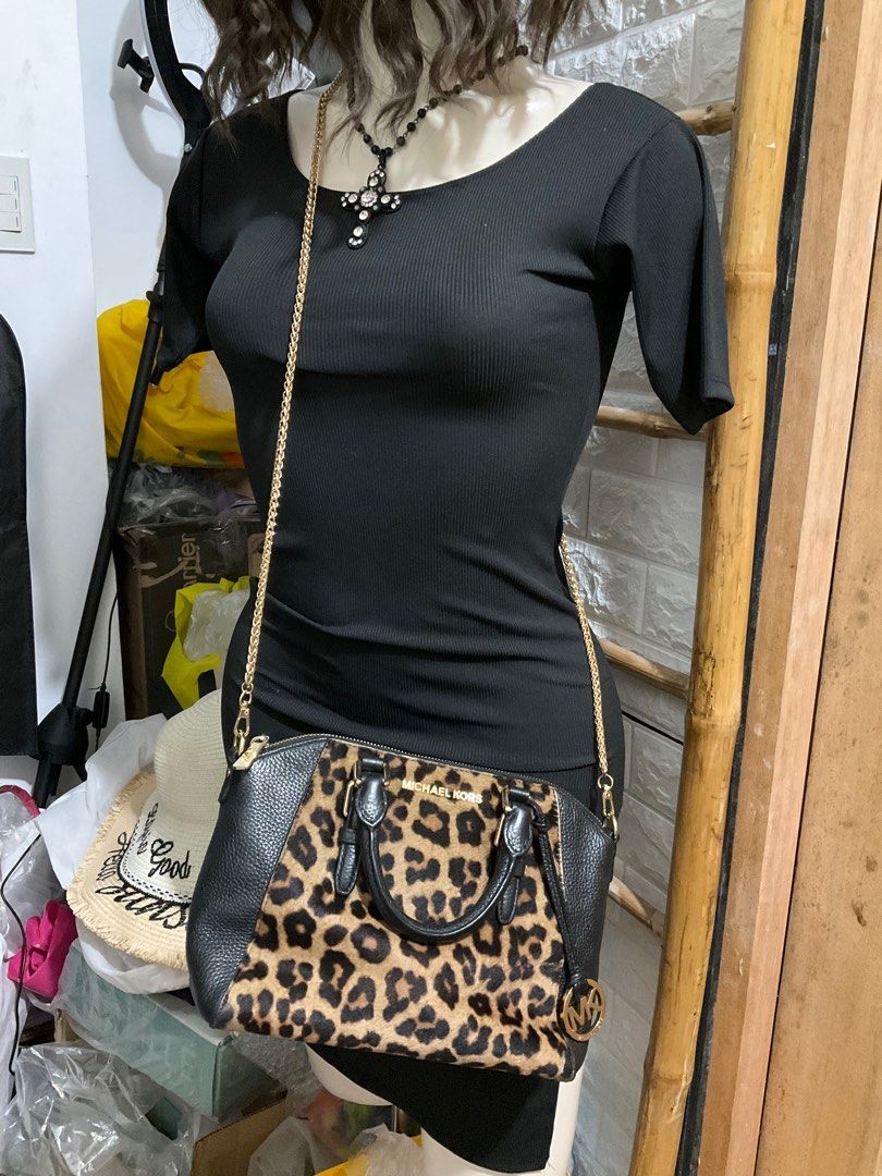 MK leopard wallet online