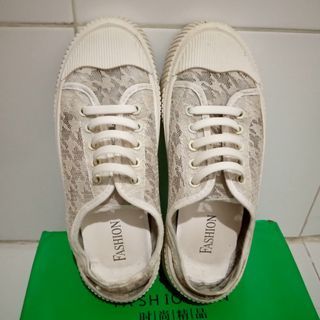 Preloved Sepatu Sandal Fashion Wanita import