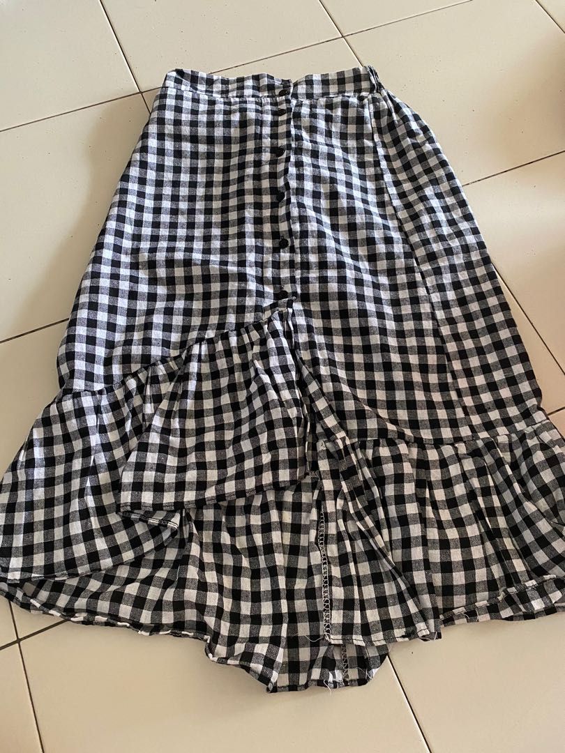SALE black checkered skirt
