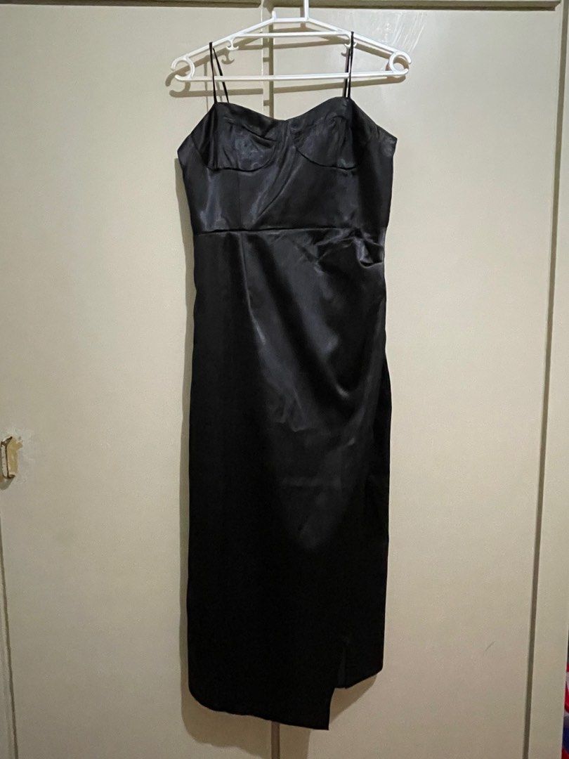 Satin black dress with slit (Category: Dresses) located in Cavite. Submitted by therkive (Listing ID 1211829025, Image 1). Description: Used/fitted once. Not the right fit for me Brand: whoopyclothing Braxley satin dress No when worn photos.
