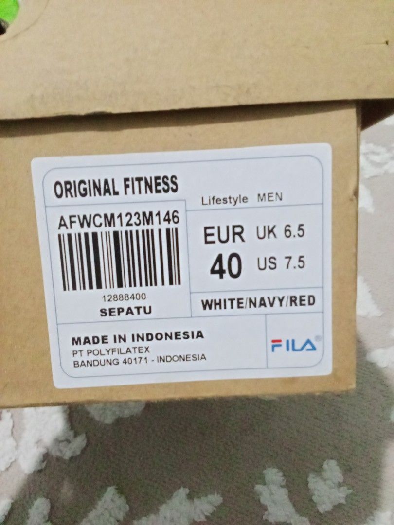 Sepatu Fila original, Fesyen Pria, Sepatu , Sneakers di Carousell