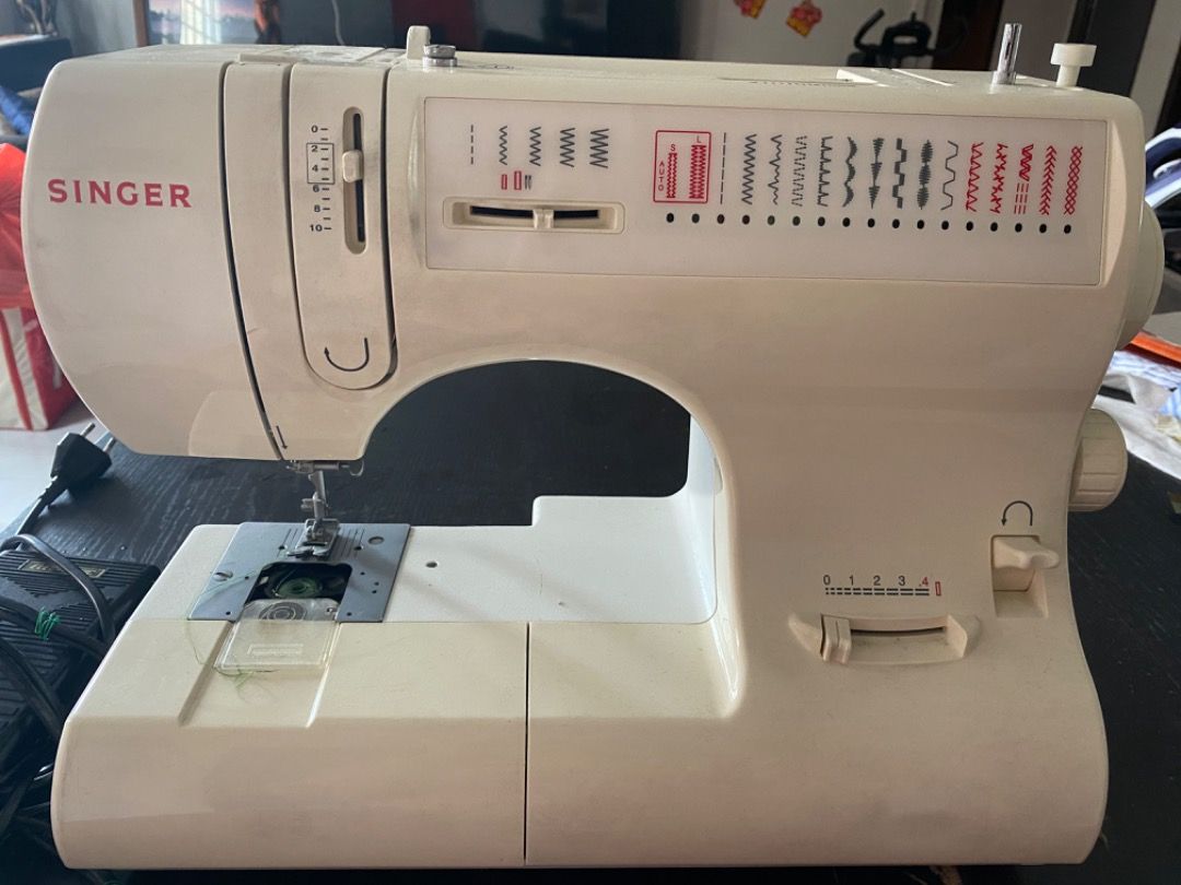 Set of 5 sewing machines Singer, Brother & Semco, Everything Else on