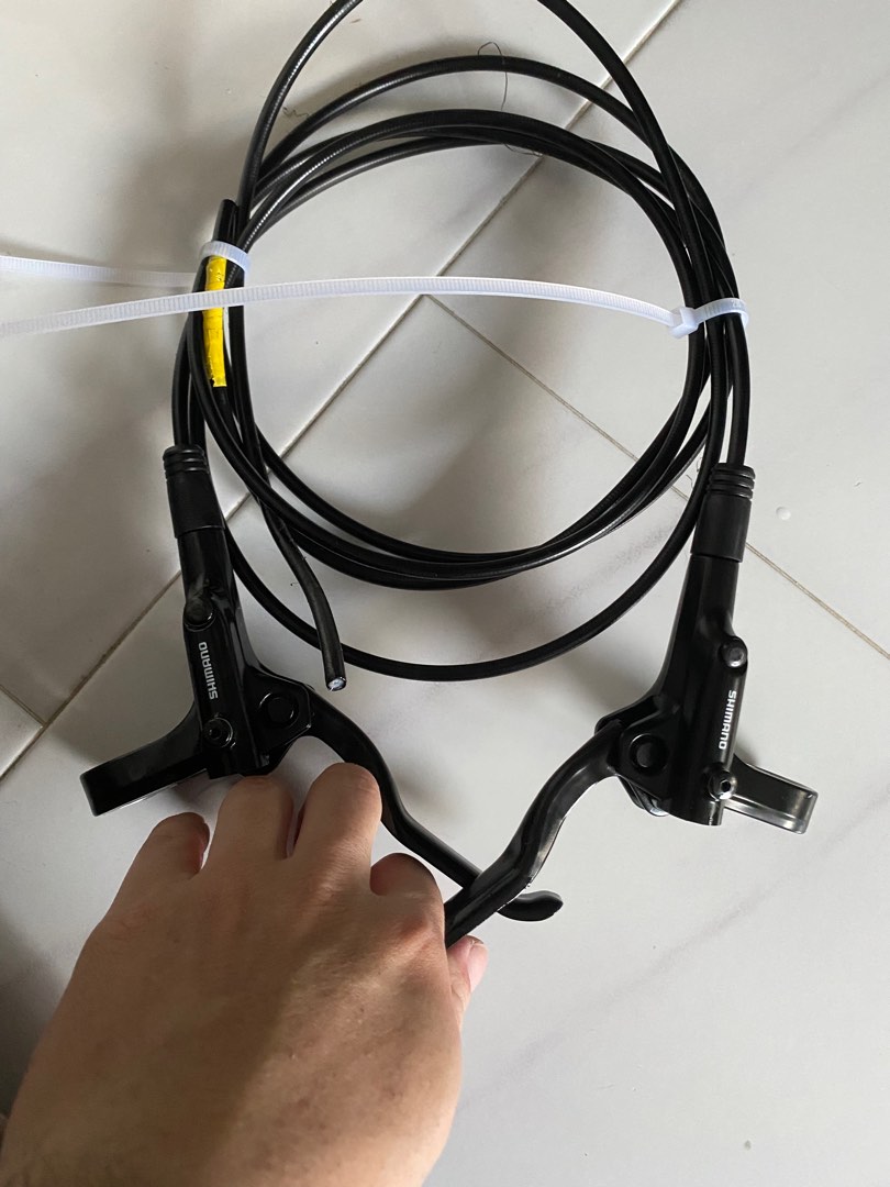 Shimano hydraulic brake MT200, Sports Equipment, Bicycles & Parts