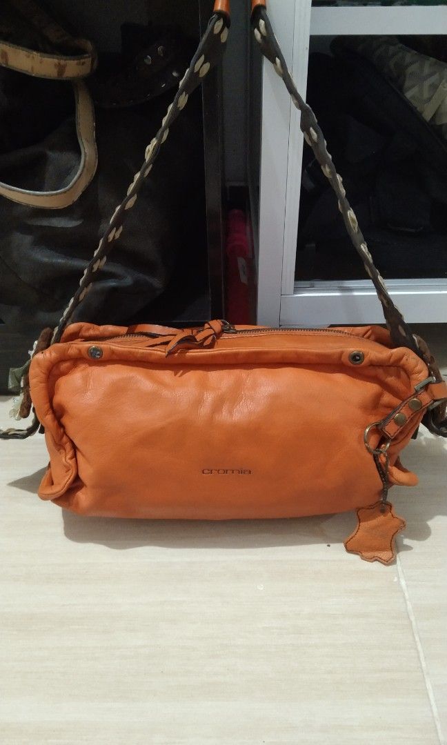 Shoulder bag kulit asli Prelove Cromnia on Carousell