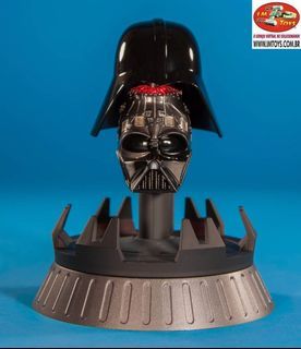 Sideshow 1/6 Darth Vader Hemlet  Display Set and his Scarred Head