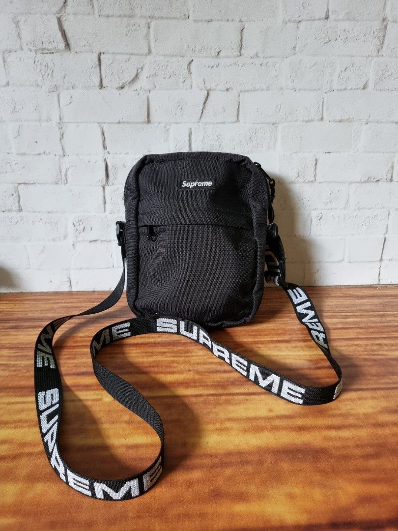 Sling bag pria supreme hotsell