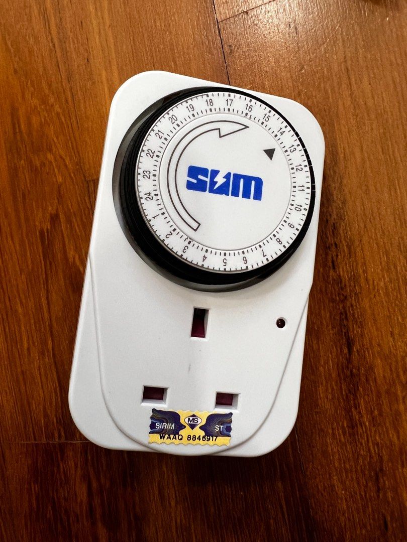 SUM 24 hours programmed timer (Category: Electrical, Adaptors & Sockets) located in Singapore. Submitted by roytan80 (Listing ID 1211719742, Image 1). Description: Socket timer 24 hours Seldom used .