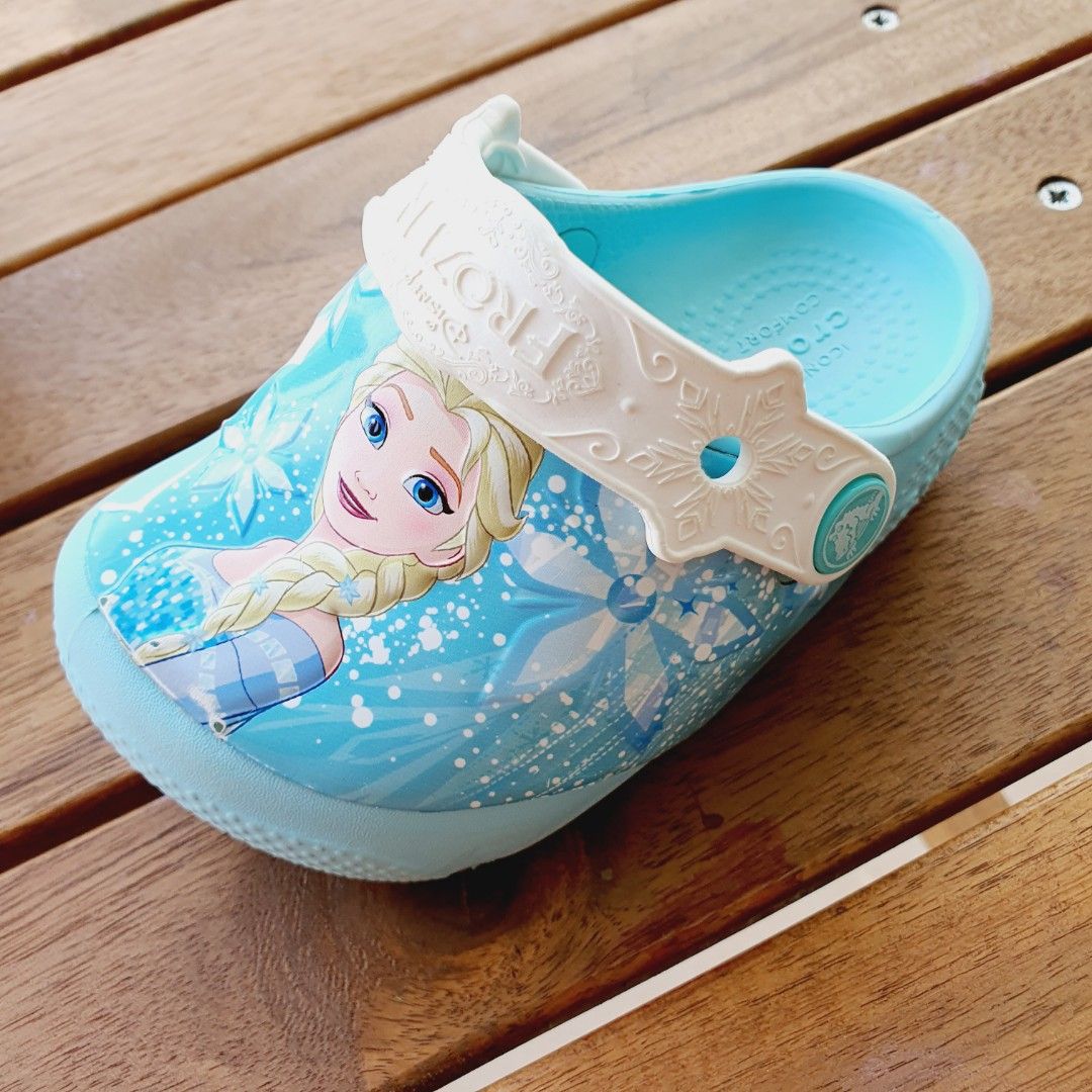 Frozen clearance crocs sandals