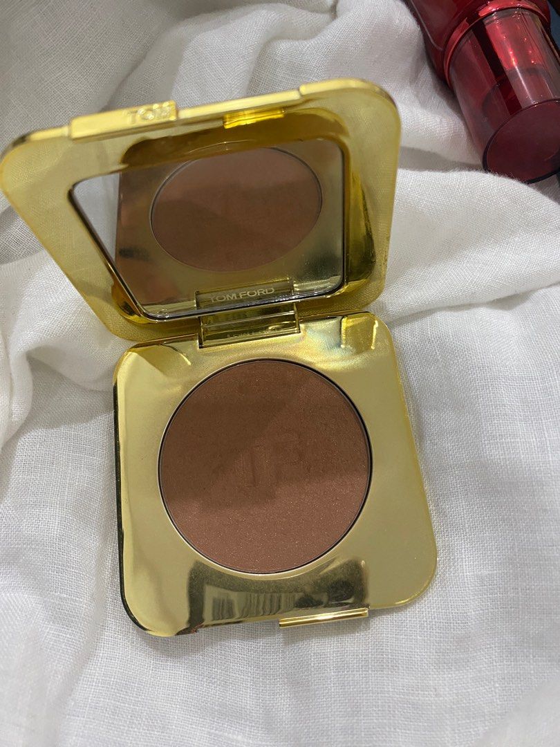 Tom Ford Bronzer Gold Dust, Beauty & Personal Care, Face, Makeup on  Carousell