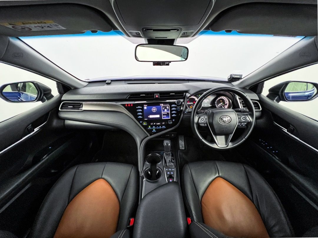 Toyota Camry Hybrid 2.5A Daily/Short Term Rental, Cars, Car Rental on