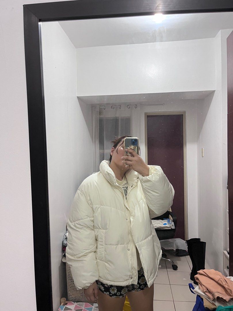 Pull and bear white puffer shop jacket
