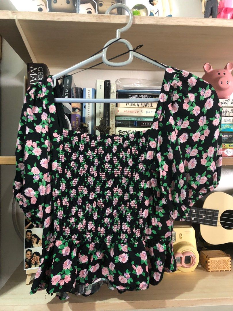 Zara floral puff sleeve top, Women's Fashion, Tops, Blouses on Carousell