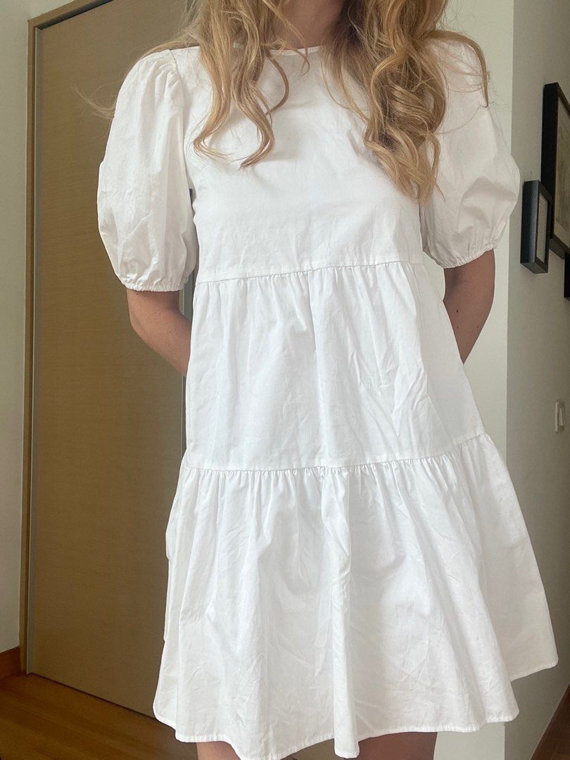 Zara White dress with puffy sleeves, Women's Fashion, Dresses & Sets,  Dresses on Carousell