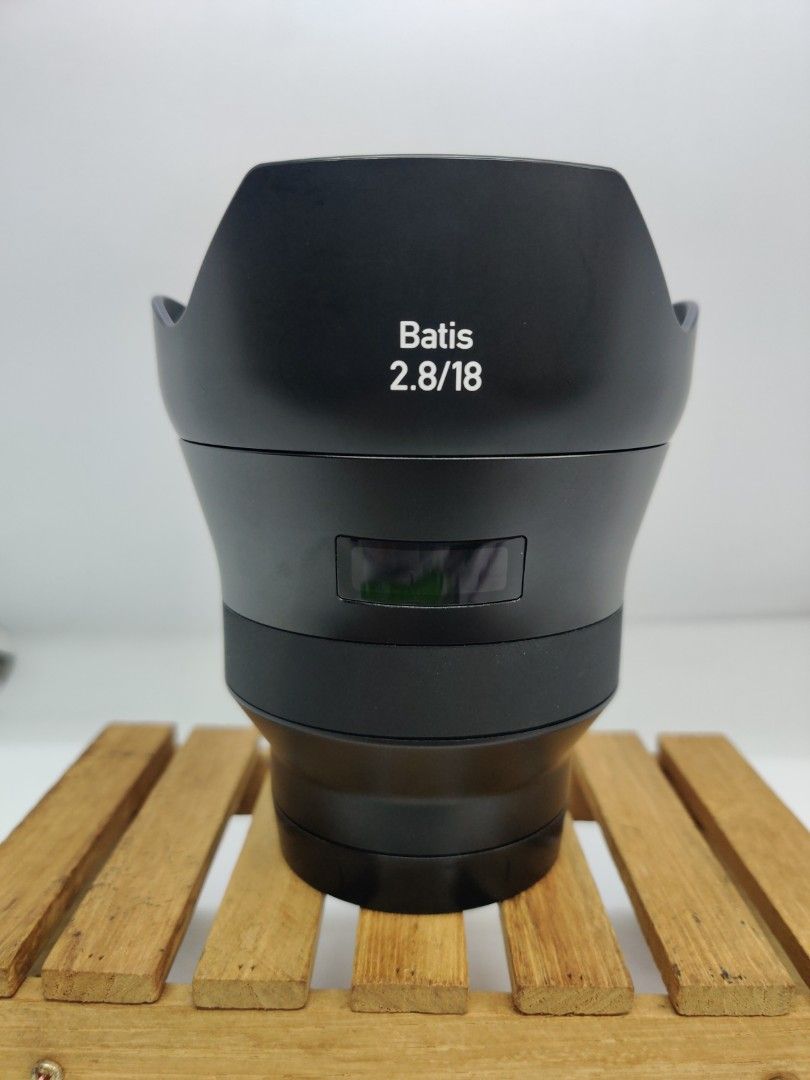 Zeiss Batis 18mm F2.8 distagon T* Sony E, Photography, Lens  Kits on  Carousell