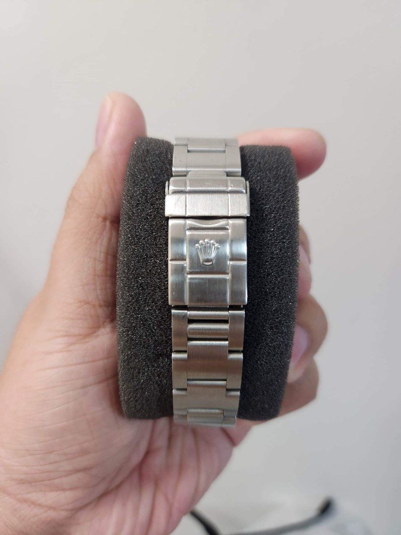 1998 Rolex Explorer II Polar (Tritinova Dial) (Category: Luxury Watches) located in Pasig City. Submitted by Watchaholics (Listing ID 1211908080, Image 3). Description: 1998 Rolex Explorer II Polar (Tritinova Dial) -12 Links -9/10 Condition -unit only -with RSC Service Receipt and card 2022 .