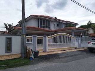 (Category: ) located in . Submitted by chen_carosell (Listing ID 1211909906, Image 1). Description: .