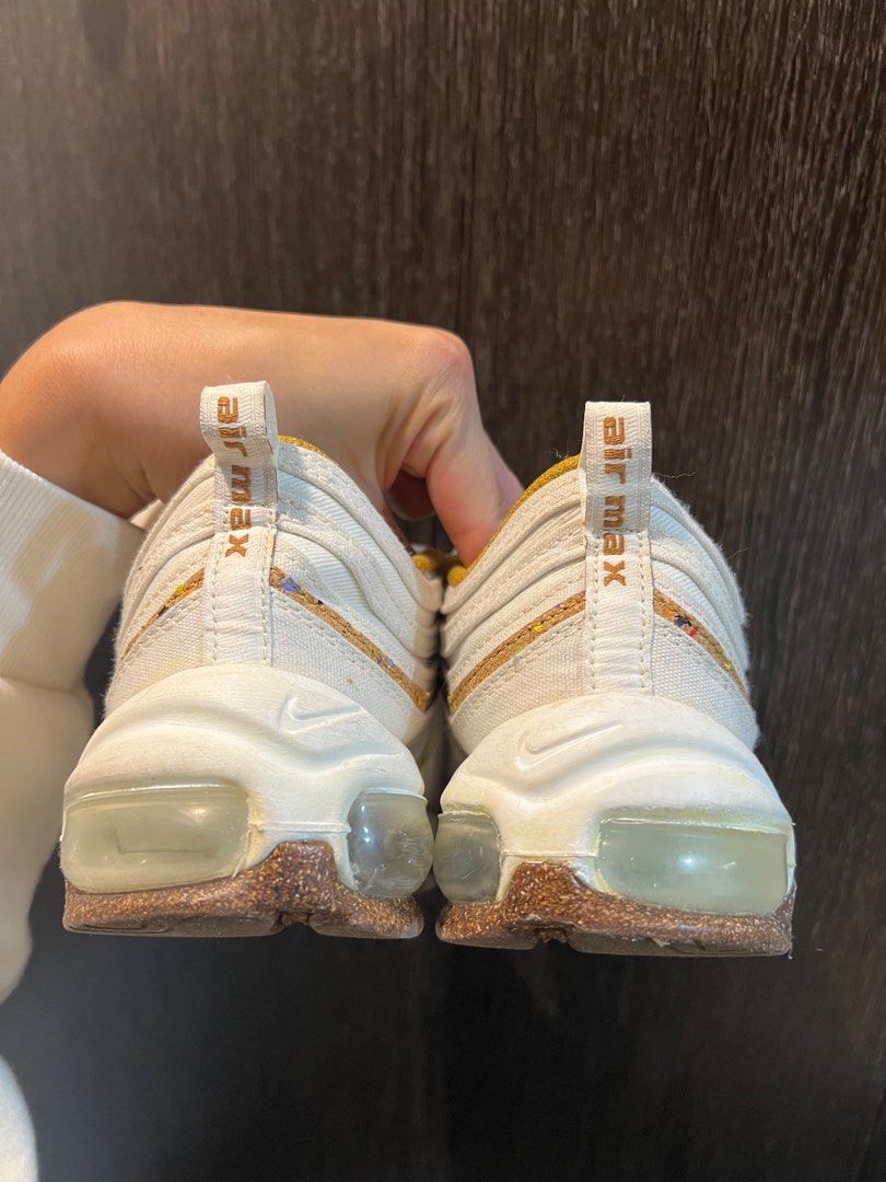 正版/九成新Nike Air max 97 SE 米白軟木塞刺繡款-UK5/ERU 38.5/24.5CM