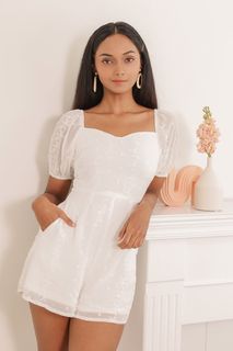 (Category: ) located in . Submitted by clothes_haven (Listing ID 1211963491, Image 1). Description: .
