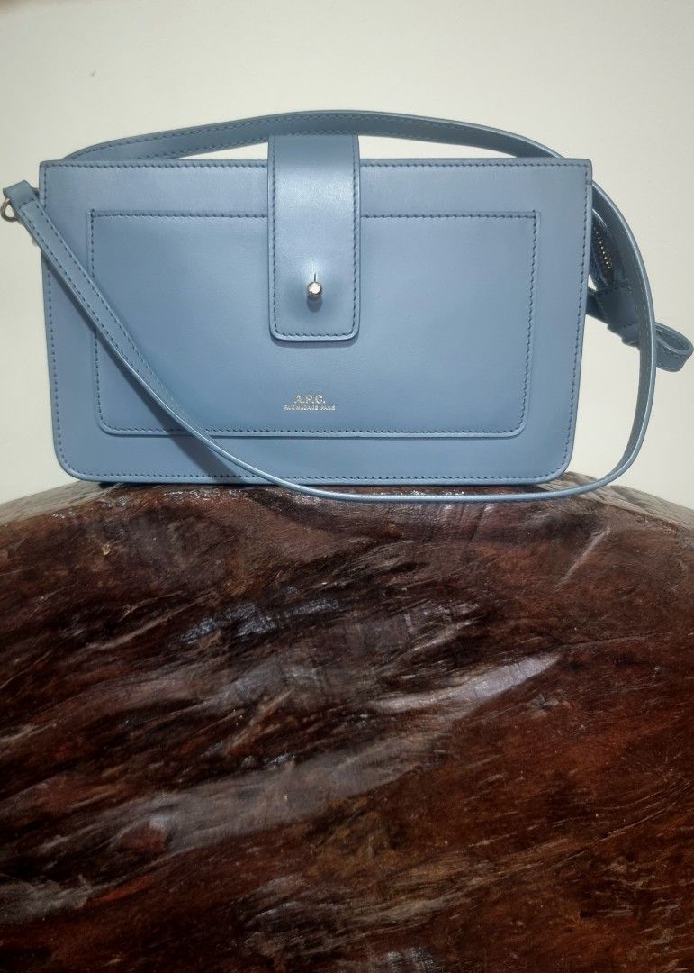 Albane clutch 2025