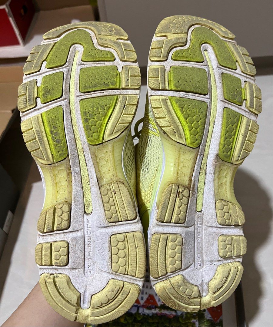 womens asics gel nimbus 20