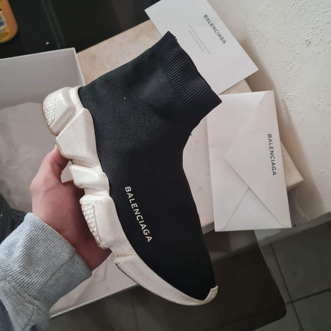 Check giày Cách phân biệt Balenciaga Speed Trainer real và fake  Hệ thống  phân phối Air Jordan chính hãng