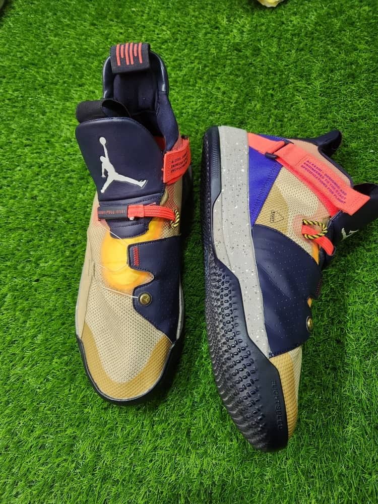 Jordan 33 visible utility on feet discount