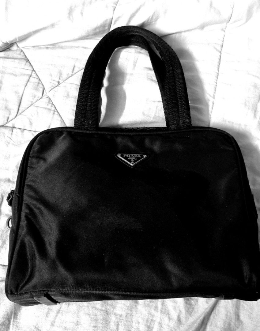 Authentic Prada Nylon Shoulder Bag, Women's Fashion, Bags & Wallets, Shoulder Bags on Carousell