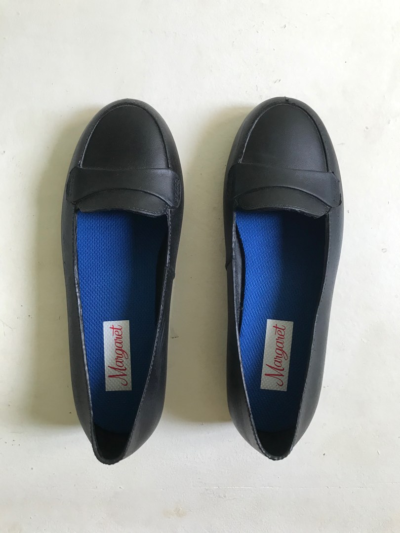 Black shoes na hindi leather (like easysoft), Women's Fashion, Footwear