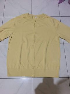 cardigan uniqlo yellow