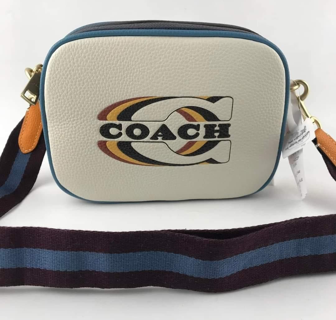 CCH MINI JAMIE CAMBAG (Category: Luxury Bags & Wallets) located in Batangas. Submitted by Aki.s_Cart (Listing ID 1211996911, Image 3). Description: CCH Mini Jamie Cambag 7 1/2" (L) x 5 1/4" (H) x 2 1/4" (W) P2,200 + sf Actual photo.