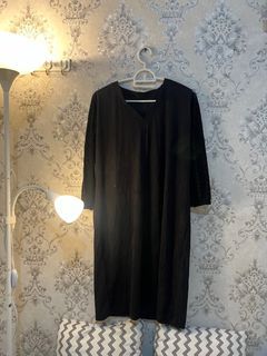 Dres hitam