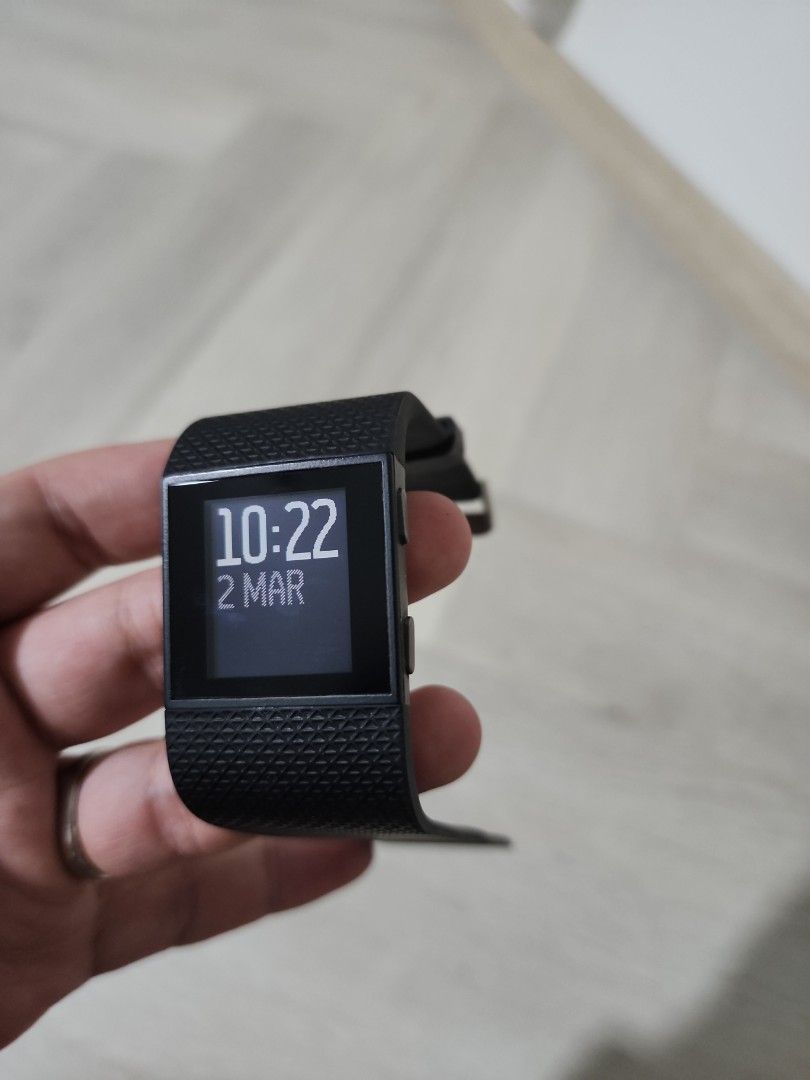 Fitbit surge hotsell large black